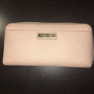 Calvin Klein wallet pink