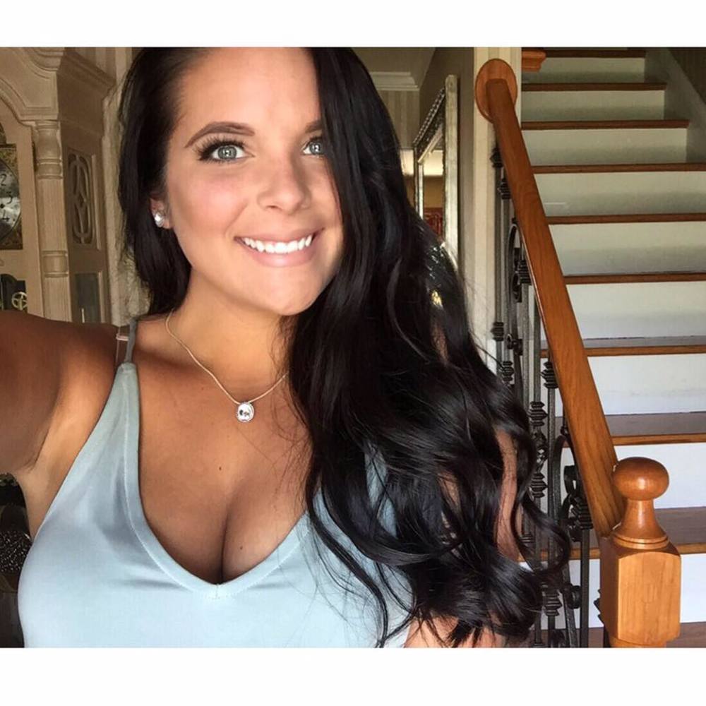 Meet your Posher, Alexis