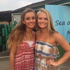 Meet your Posher, Avery