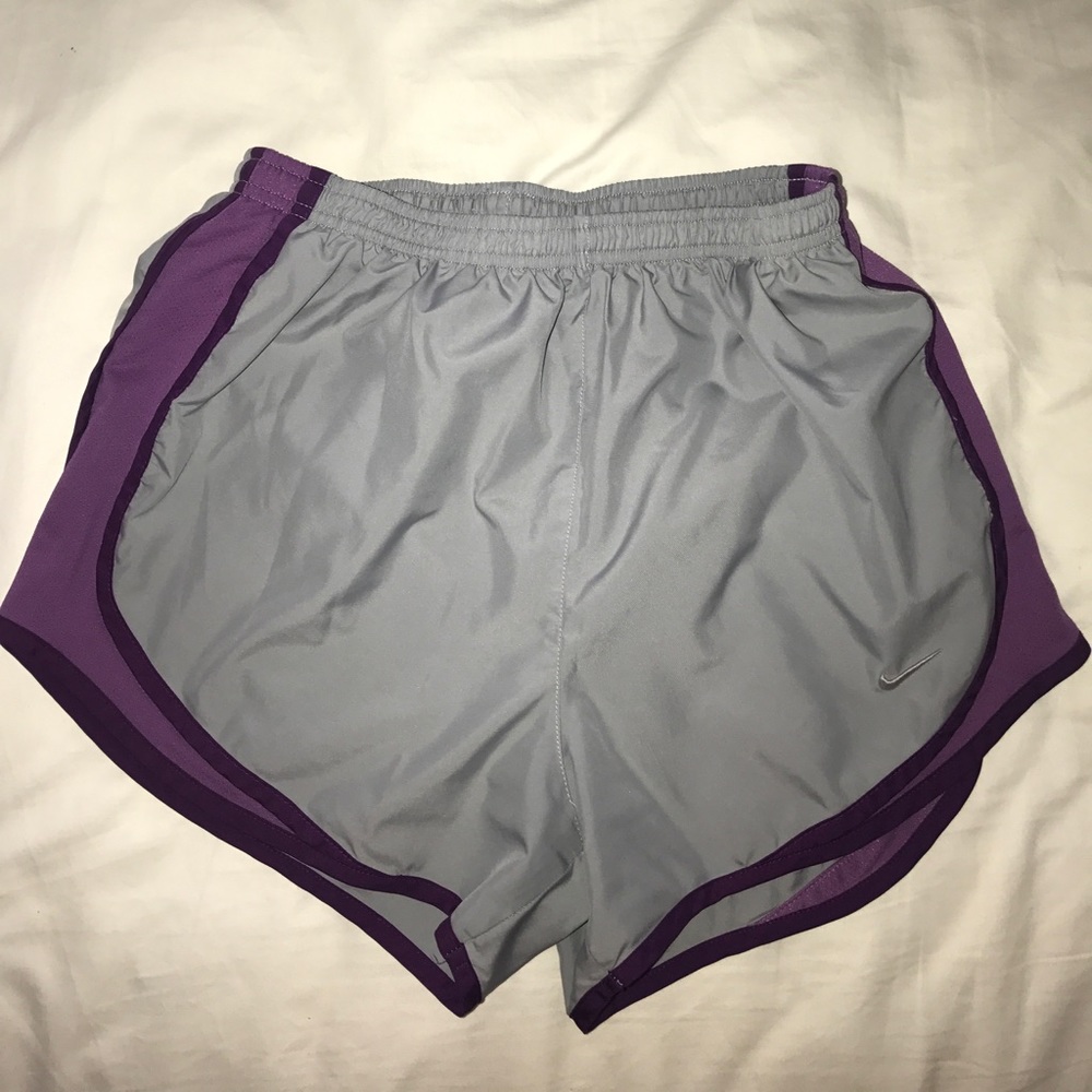 women's dri fit nike shorts size small