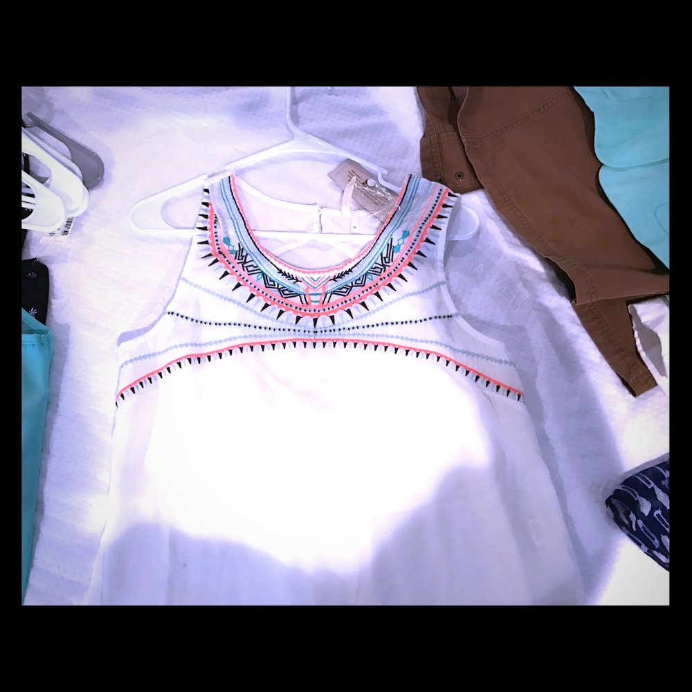 Francesca's White blouse