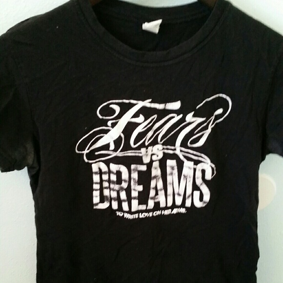 Fear vs. Dreams Graphic T-shirt - Picture 1 of 3