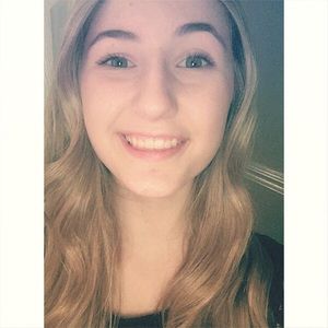 Meet your Posher, Clara