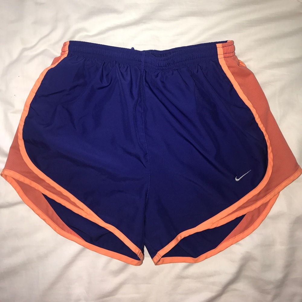 women's dri fit nike shorts size small