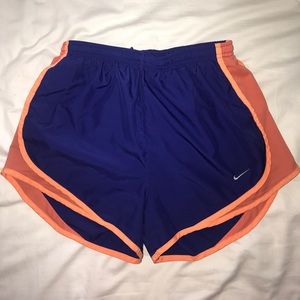 women's dri fit nike shorts size small