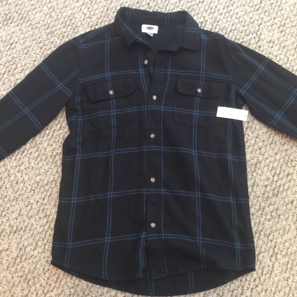 Bundle of 3 long sleeve long sleeve shirts