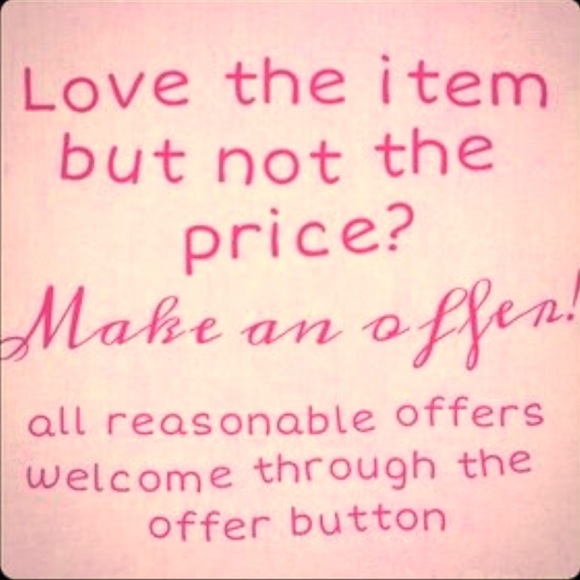 ✨Bundle And Save Ladies 👠👗👡👜👛🌸🌺✨✨ - Picture 2 of 2