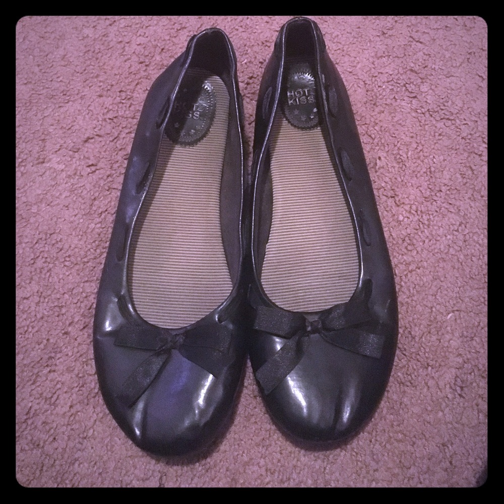 Black flats