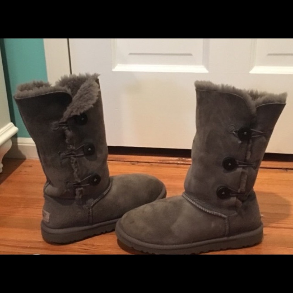 Gray bailey button UGGS