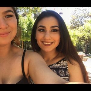 Meet your Posher, Aurora