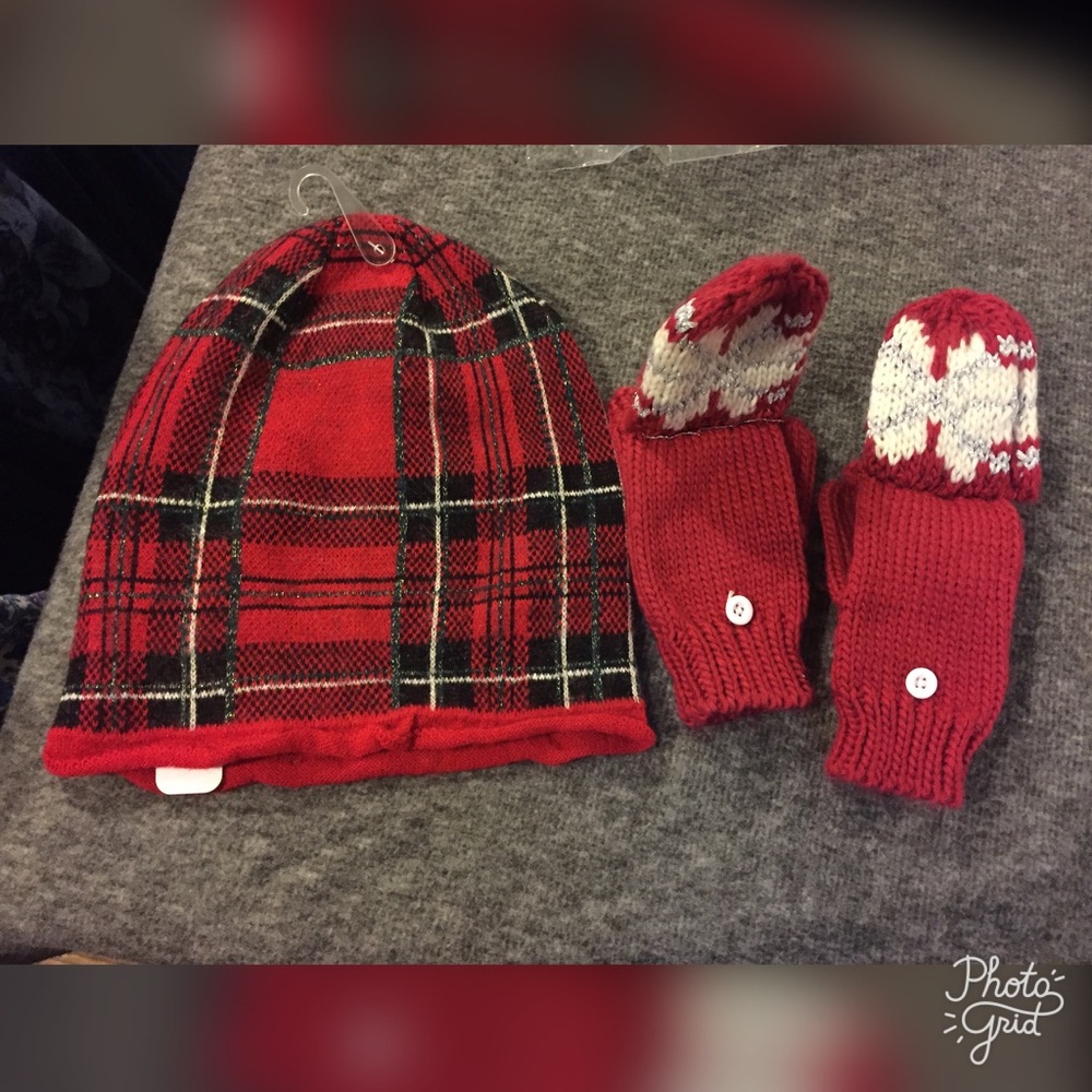 Red vintage winter hat and gloves