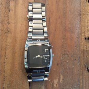 NIXON "The BANKS" Chrome/silver