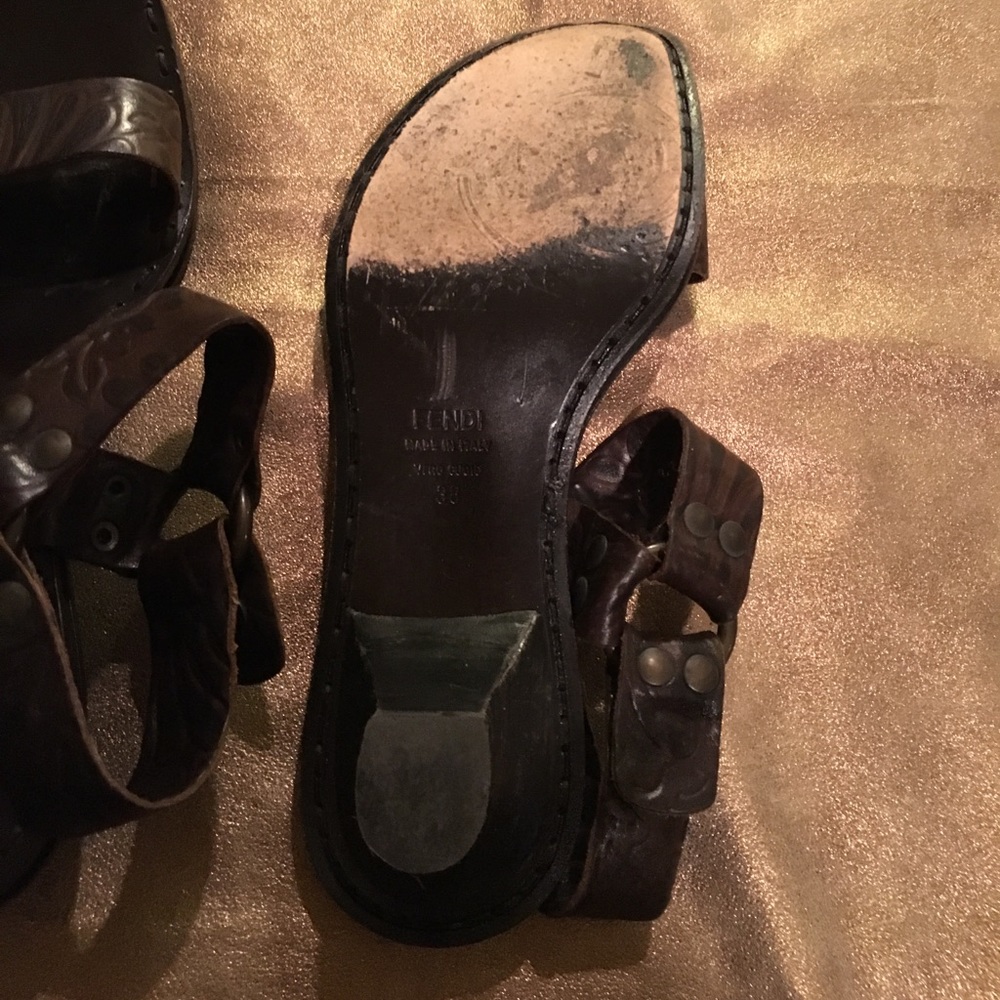 Fendi sandals - Picture 3 of 4