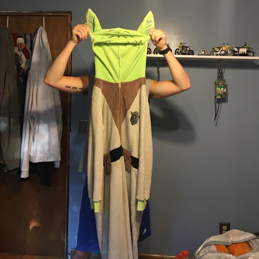 Yoda onesie