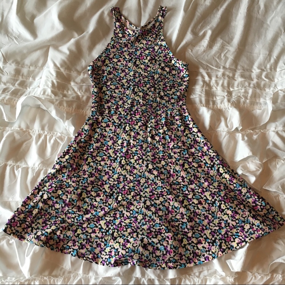 American Eagle floral cut out back dress