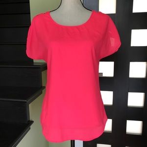 Express neon pink wrinkle free top tee shirt