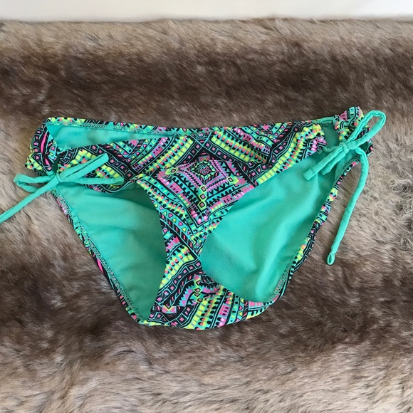 Swim bottoms - Picture 1 of 2