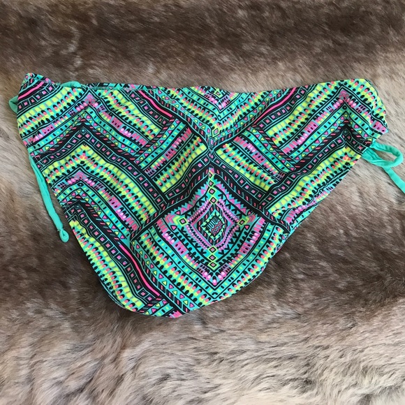 Swim bottoms - Picture 2 of 2