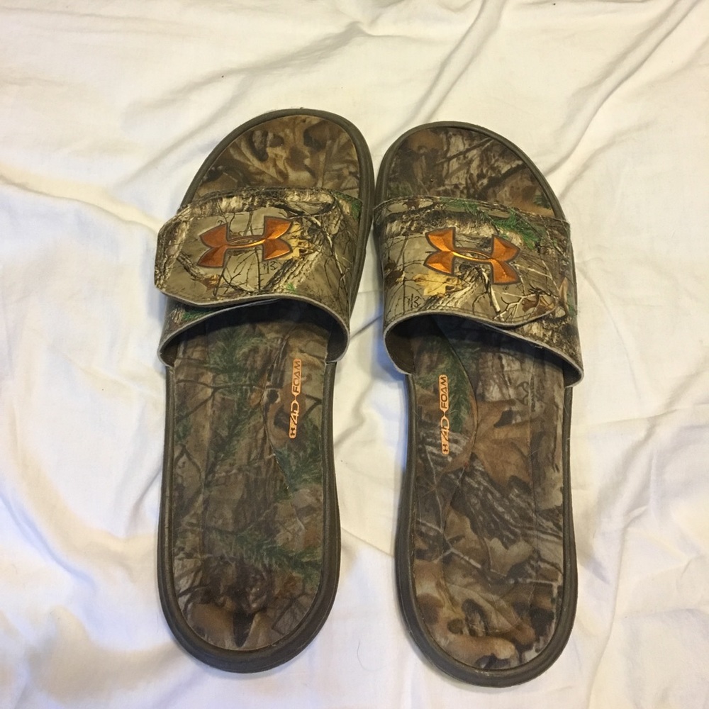 Camo slip on sandals
