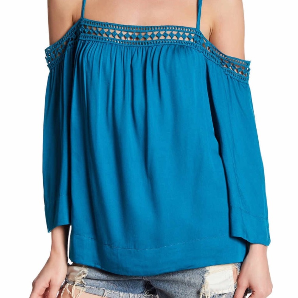 Woven cold shoulder long sleeve blouse