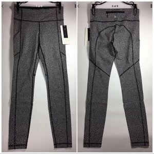 Lululemon Hugged Speed Tight V *Reflective NWT