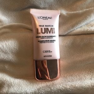 L'Oreal Lumi Highlighter