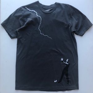 Urban Outfitters short sleeve t-shirt. Size M