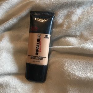 L'Oreal Infallible Matte Foundation