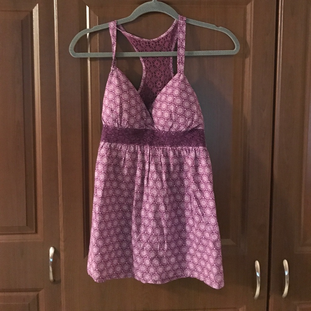 Purple and white stretch tank