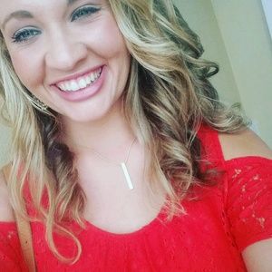 Meet your Posher, Michaela
