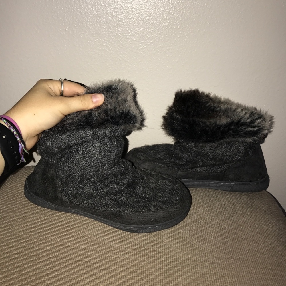 nice comfy little boots!!!