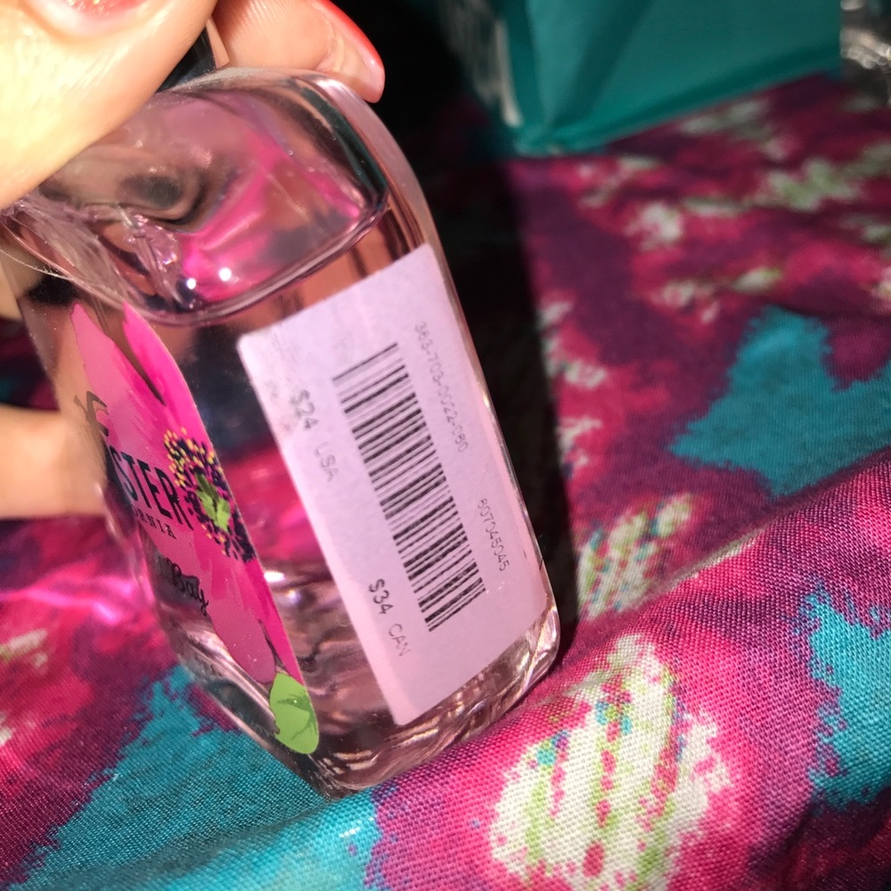 Hco Classic Crescent Bay perfume - Picture 5 of 5
