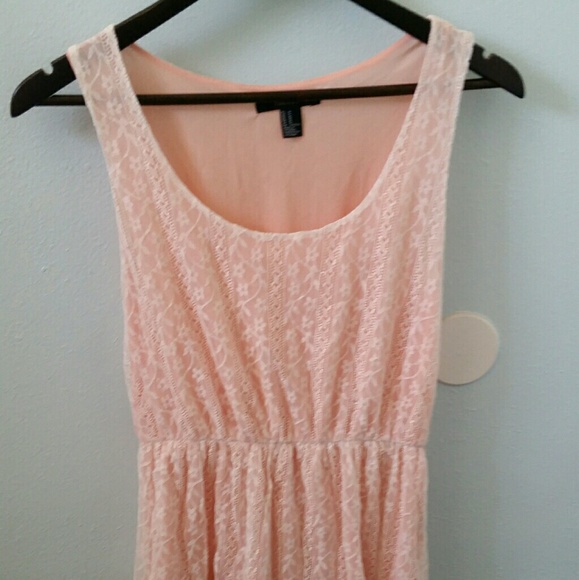 Lace High-Low dress - Picture 1 of 4