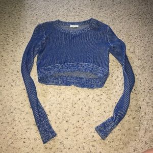 Long sleeve crop top