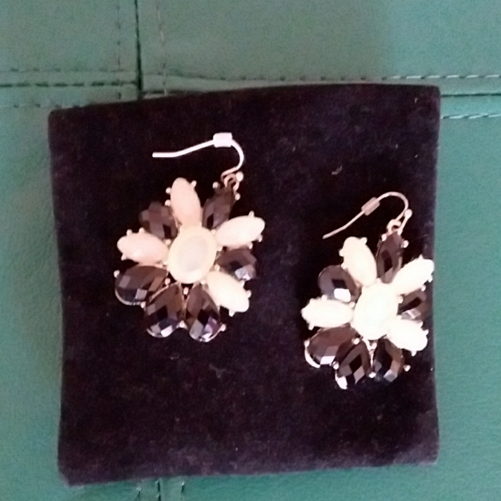 Dangling earrings