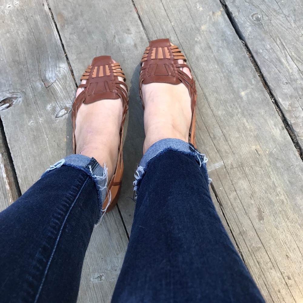 Woven flats