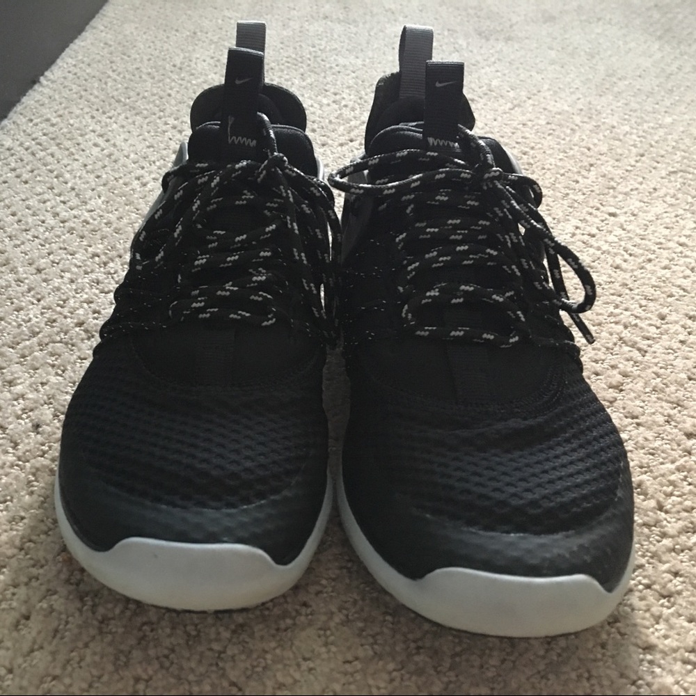 Nike Free Viritous Running Shoes-Black-Size 5