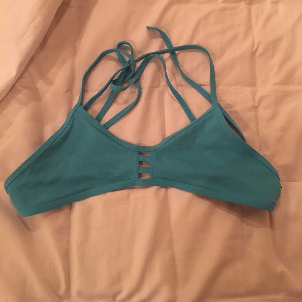 Jolyn "Tomcat Top" in "Hawaii Blue"