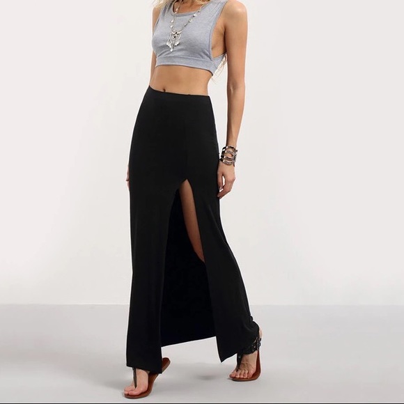 ✨Black Side Slit Viscose Fitted Maxi Skirt✨ - Picture 3 of 6