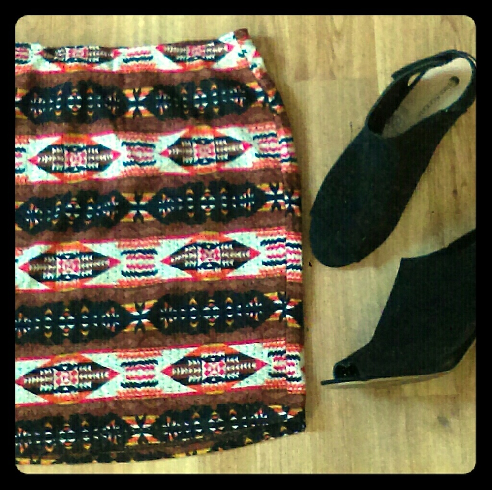 Aztec print skirt