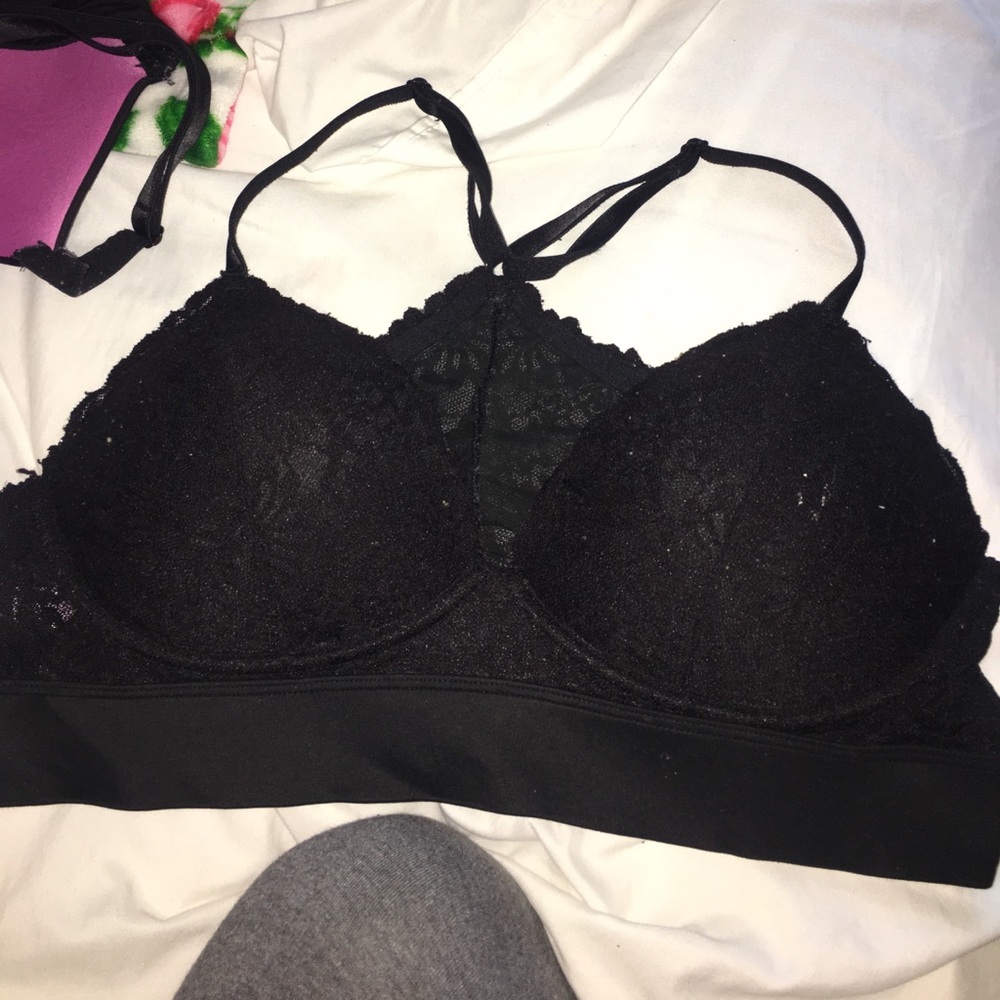 Black wireless bra