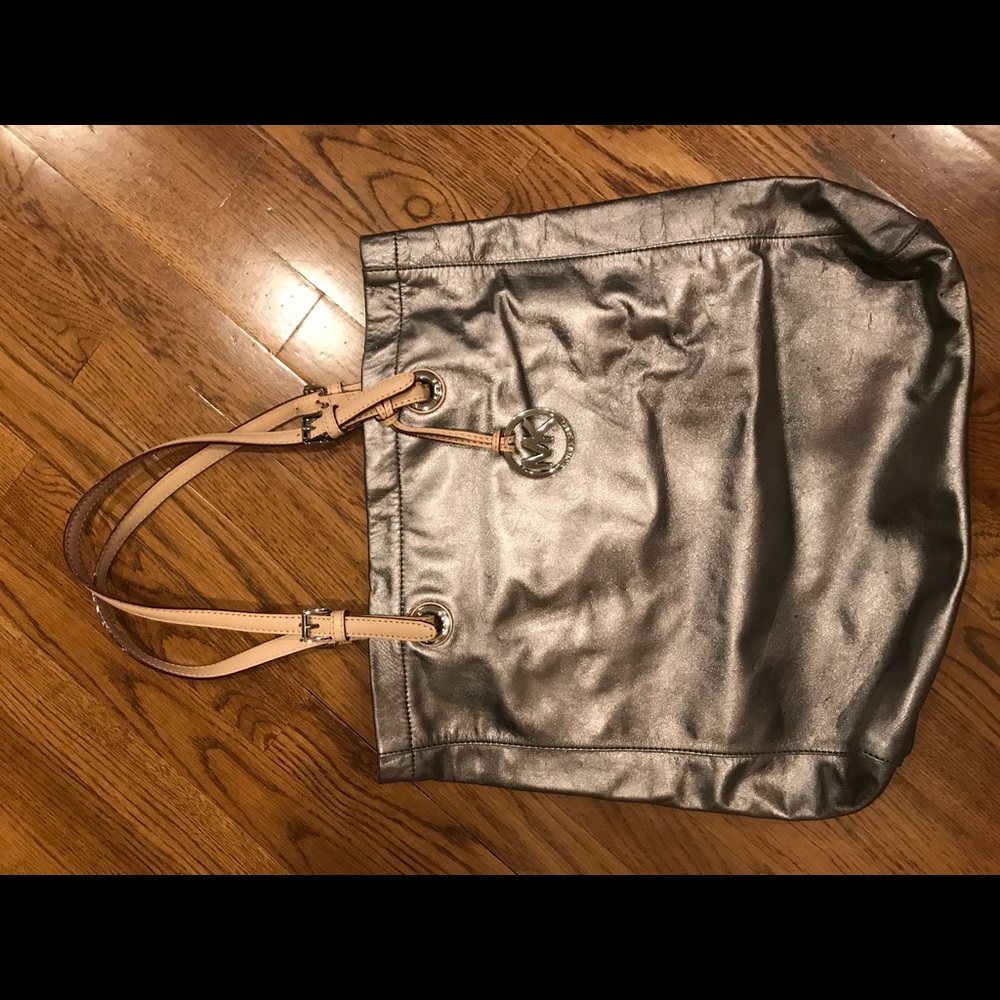 Michael Kors tote