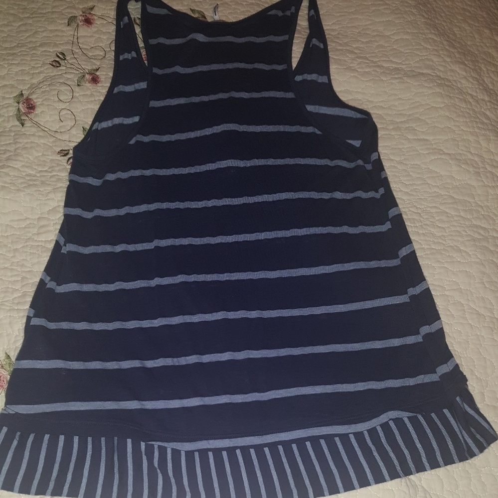 Tank top - Picture 2 of 3