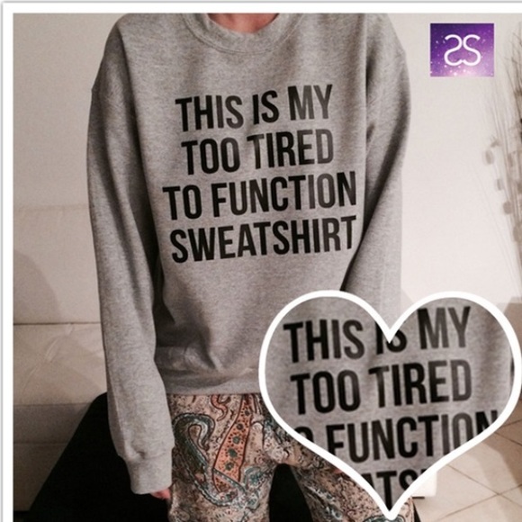 Tops - Light grey lightweight witty sweatshirt