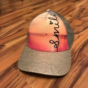 Women's flat bill sparkly SnapBack!