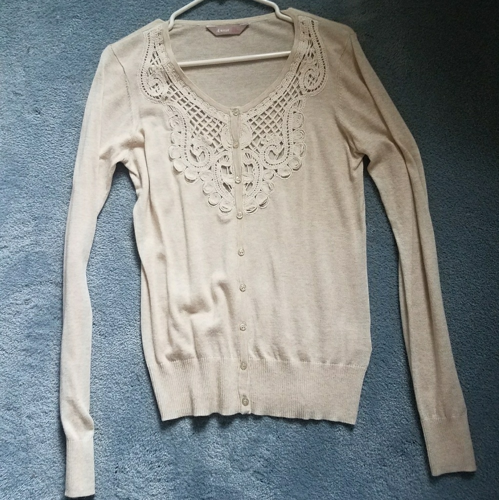 Cream lace collared cardigan
