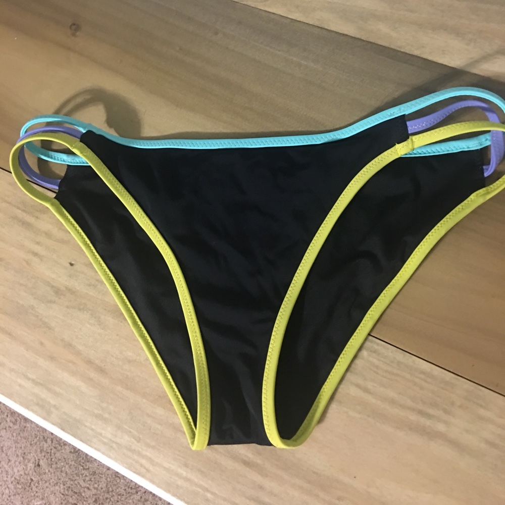 Victoria's Secret bikini bottoms cheeky