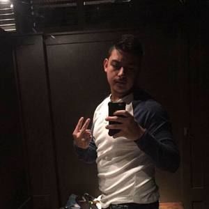 Meet your Posher, Ernesto