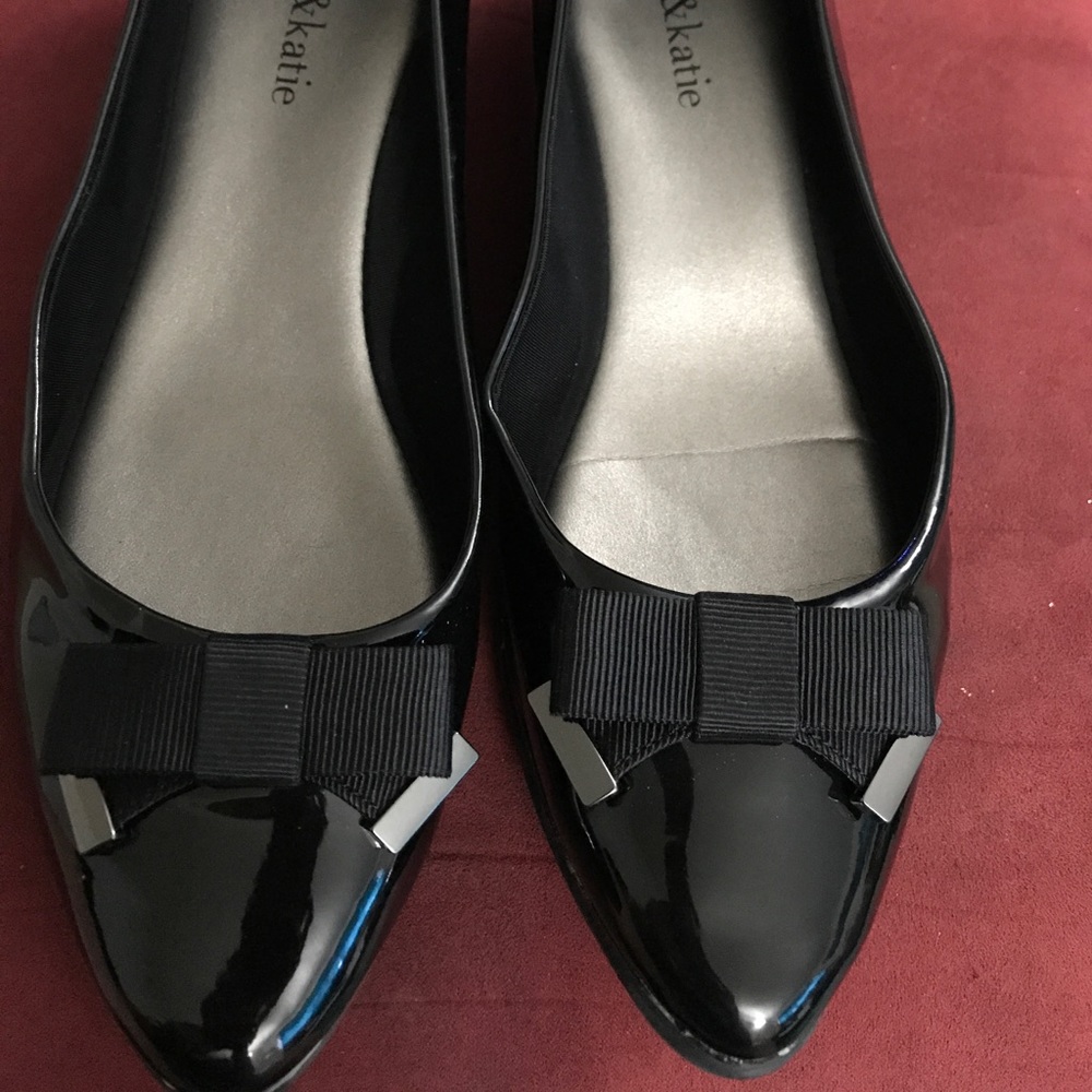 Brand new kelly & katie shoes size 8.5 Black