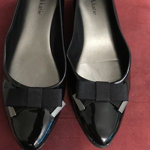 Brand new kelly & katie shoes size 8.5 Black